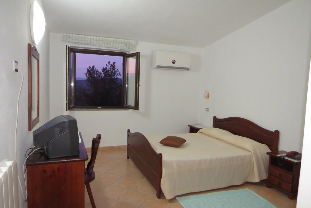 Hotel Ispinigoli Доргалі Номер фото